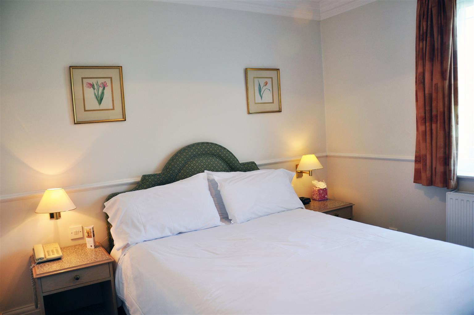בורנמות' Montague Hotel מראה חיצוני תמונה